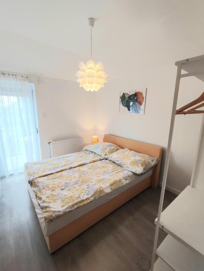 Arnyas Apartmanhaz Balatonlelle Exterior foto