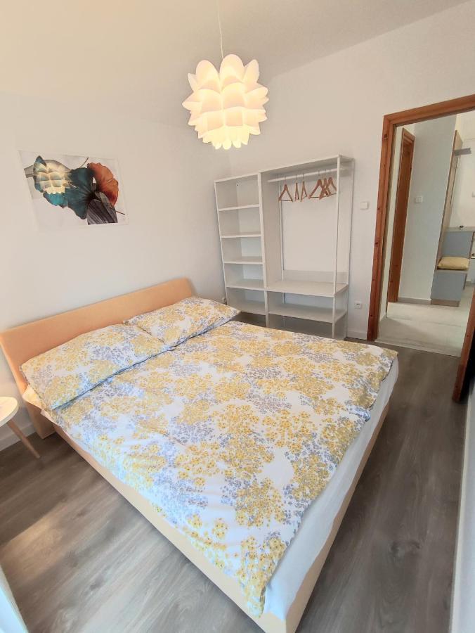 Arnyas Apartmanhaz Balatonlelle Exterior foto